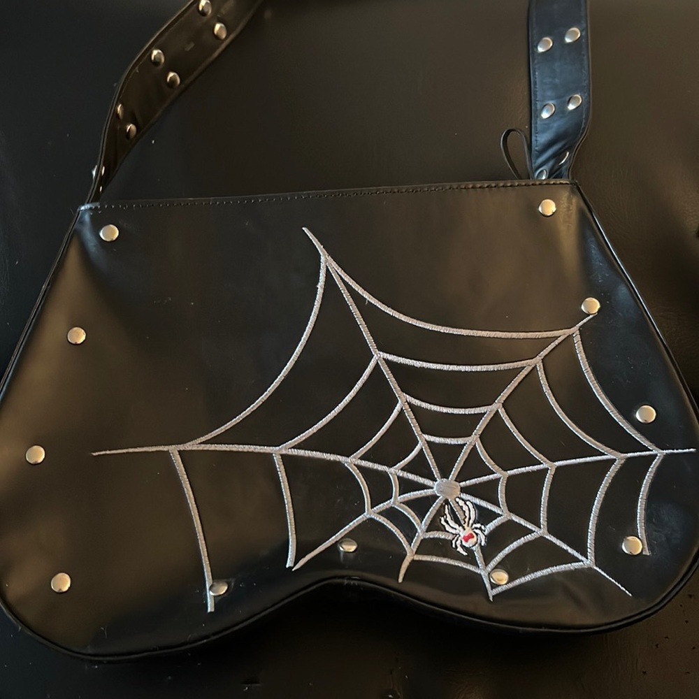 Demonia saddle bag